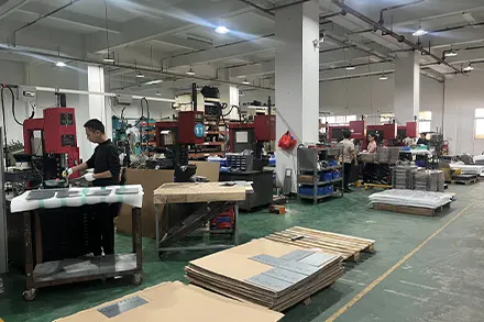 https://sixinda.huaqiutong.com/wp-content/uploads/2025/07/Sheet-Metal-18.webp