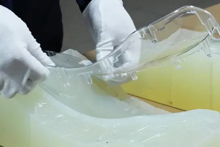 https://sixinda.huaqiutong.com/wp-content/uploads/2025/07/Vacuum-Casting-yt-01.webp