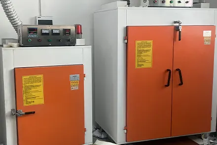 https://sixinda.huaqiutong.com/wp-content/uploads/2025/07/Vacuum-Casting-yt-02.webp