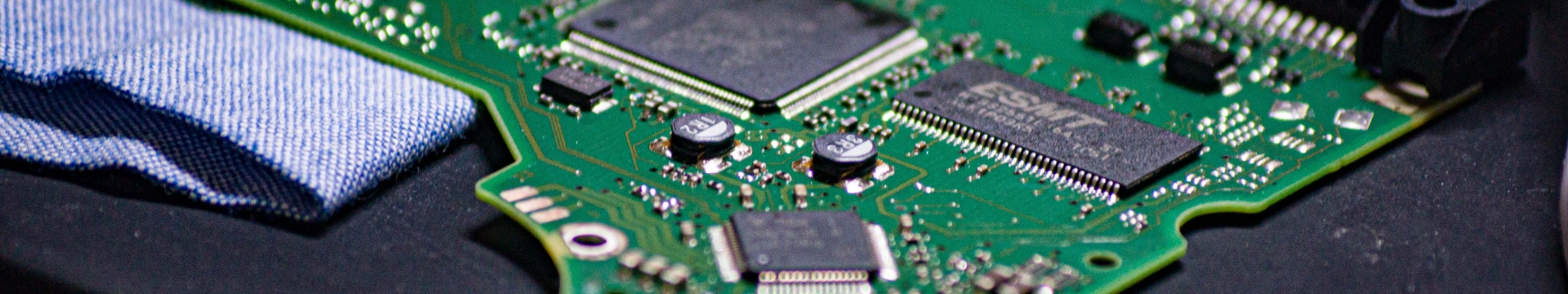 https://sixinda.huaqiutong.com/wp-content/uploads/2026/06/Electronics-Semiconductor-banner.webp